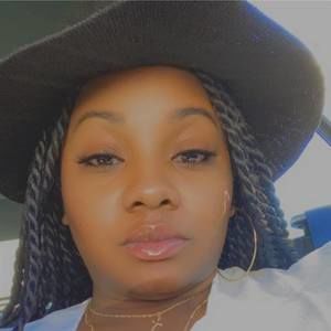 Meet your Posher, Roneshia